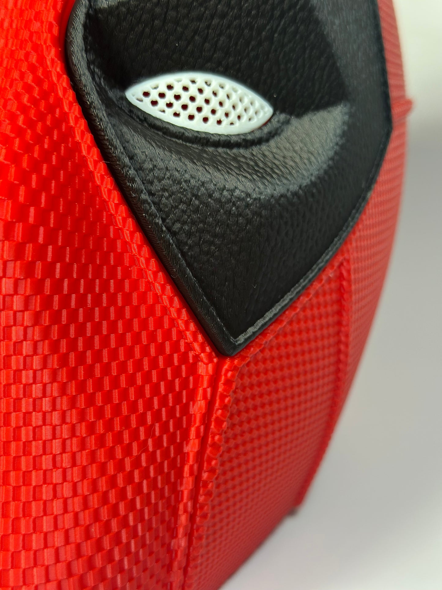 Maschera Deadpool 3D con Magneti - Circonferenza Testa 58-59 cm