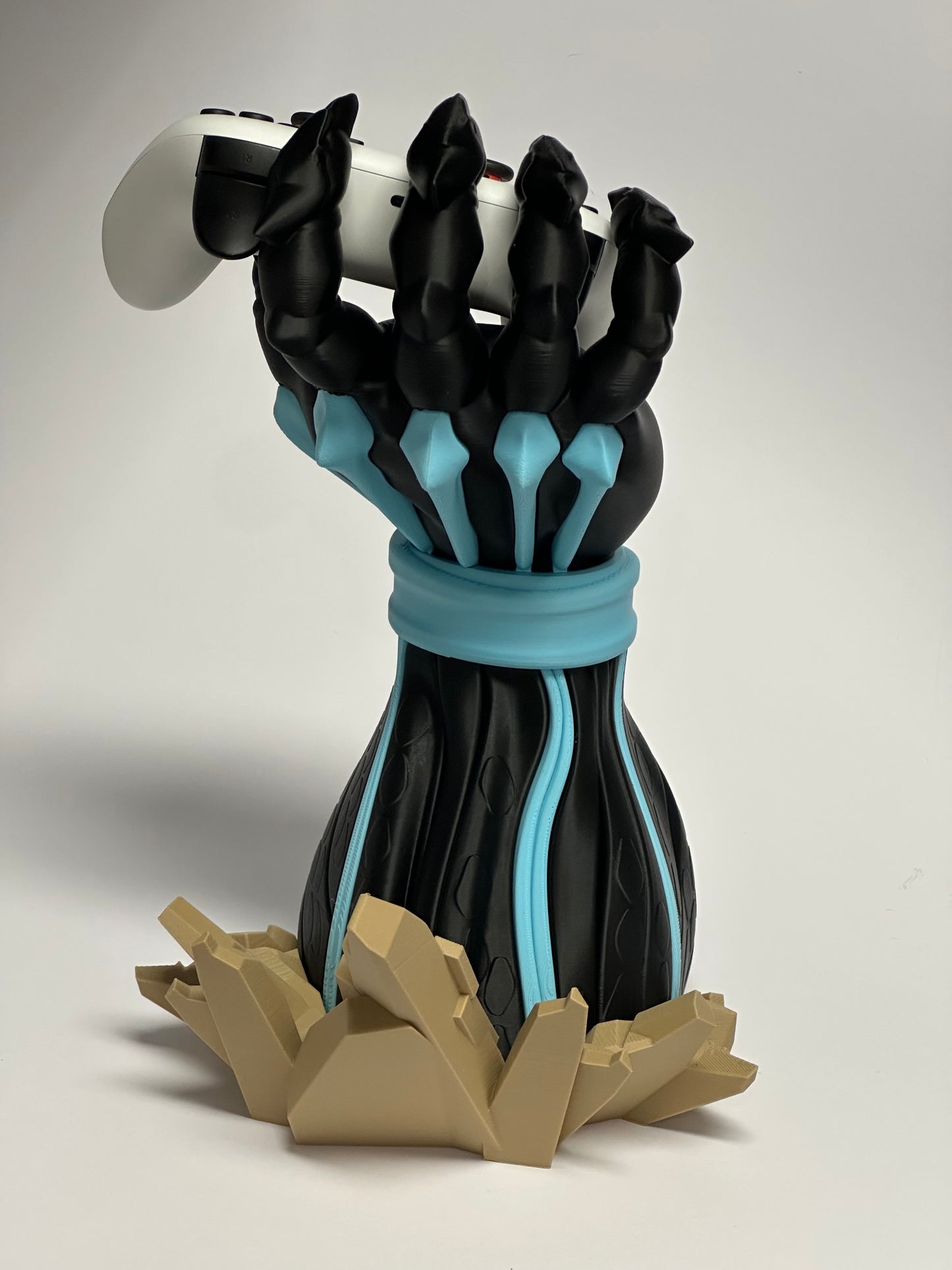 Supporto Controller "Kaiju No.8" - Porta Joystick da Scrivania per PS5, Xbox Series X & S - Accessorio Gamer Unico e Stabile